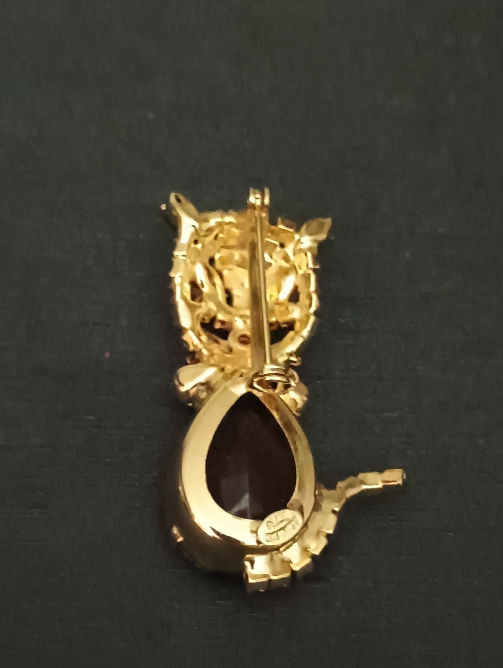 Cat Brooch with Amber and Black Rhinestones By Alice Caviness Gold Plated - Picture 3 of 6